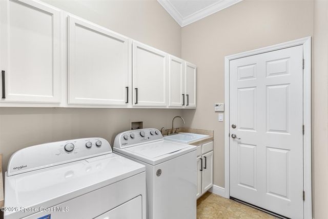 8033 Kingswood Way, Melbourne, FL 32940