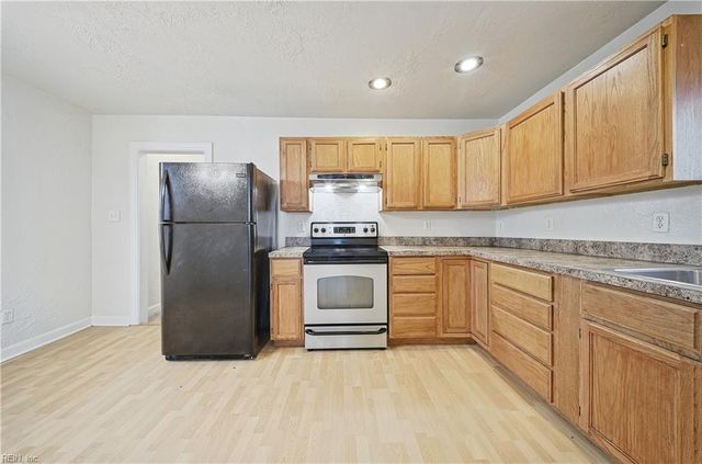 1226 Lindsay AVE, Portsmouth, VA 23704