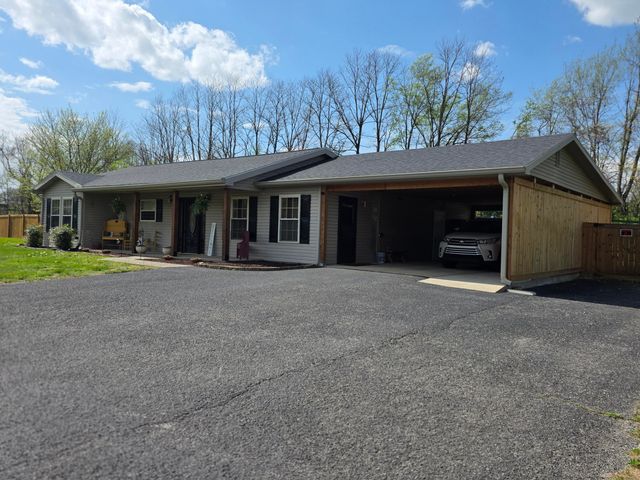 7970 Lebanon Road, Danville, KY 40422