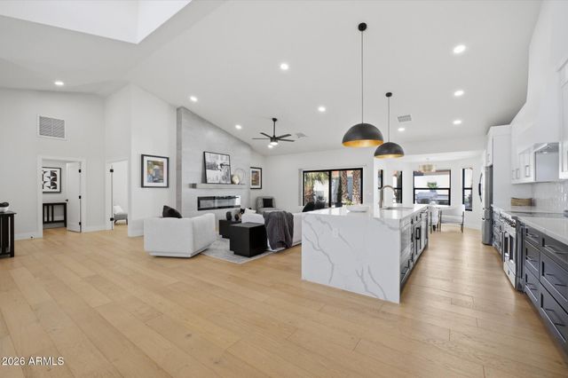 10556 E BELLA VISTA Drive, Scottsdale, AZ 85258