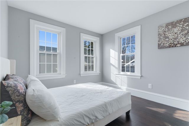 220 Vincent Avenue, East Providence, RI 02914