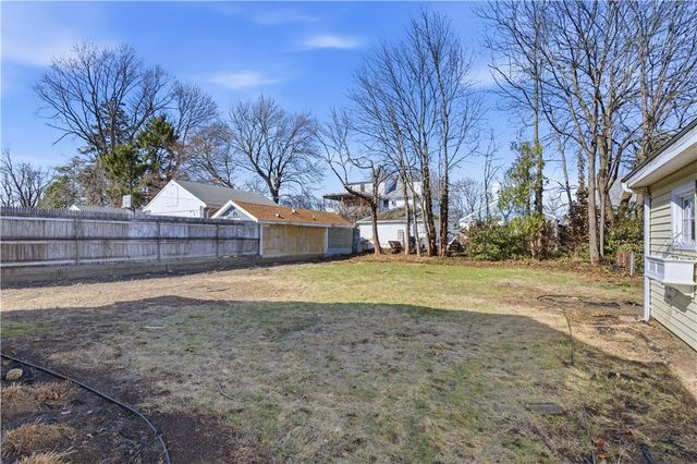 220 Vincent Avenue, East Providence, RI 02914