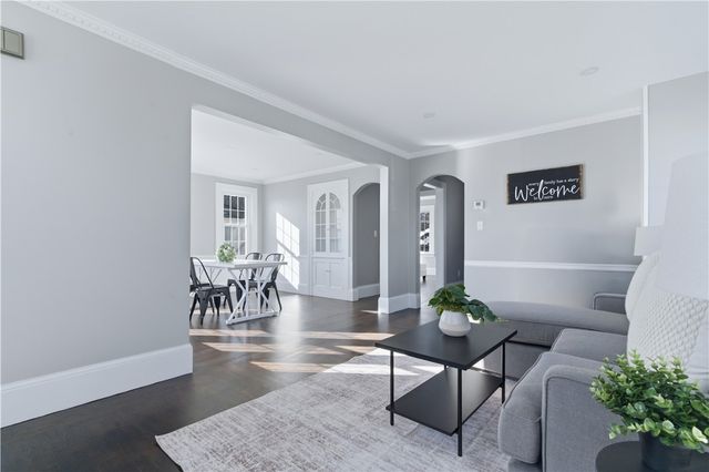 220 Vincent Avenue, East Providence, RI 02914