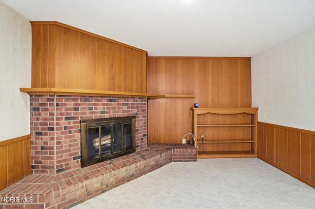1029 Carol Road, Bowling Green, OH 43402