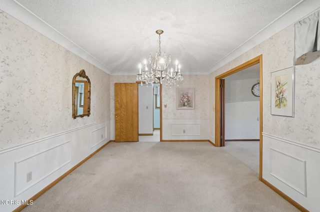 1029 Carol Road, Bowling Green, OH 43402