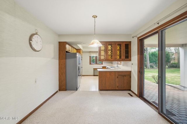 1029 Carol Road, Bowling Green, OH 43402