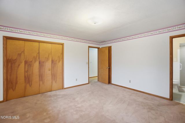 1029 Carol Road, Bowling Green, OH 43402