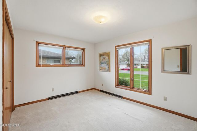 1029 Carol Road, Bowling Green, OH 43402
