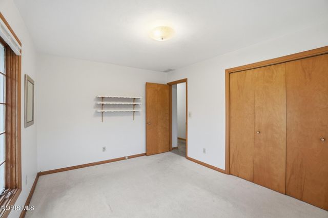 1029 Carol Road, Bowling Green, OH 43402