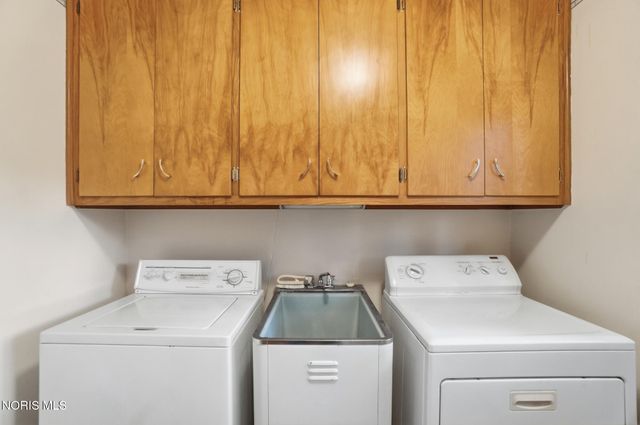 1029 Carol Road, Bowling Green, OH 43402
