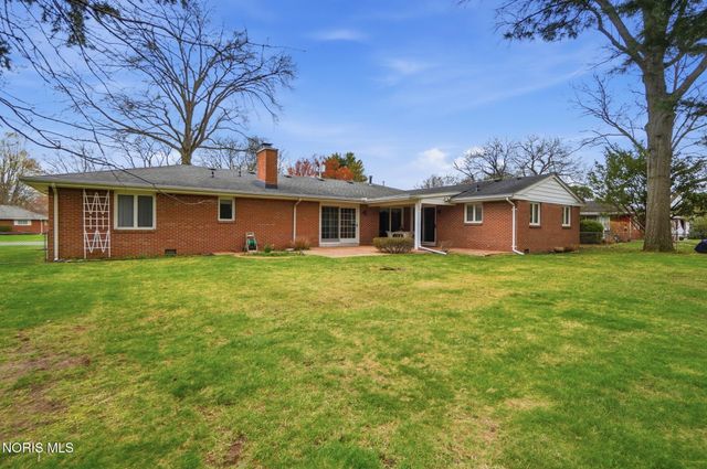 1029 Carol Road, Bowling Green, OH 43402
