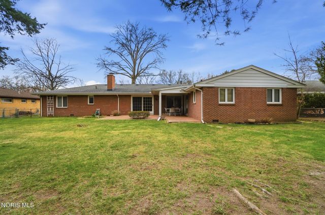 1029 Carol Road, Bowling Green, OH 43402