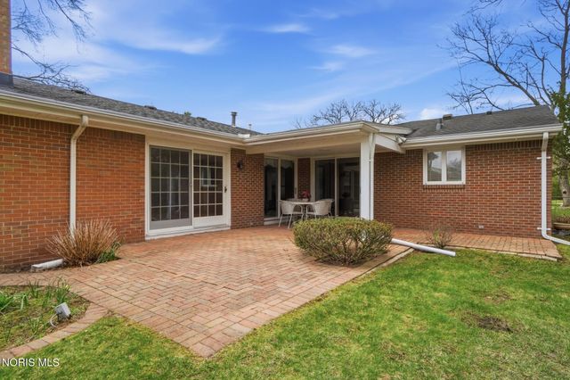 1029 Carol Road, Bowling Green, OH 43402