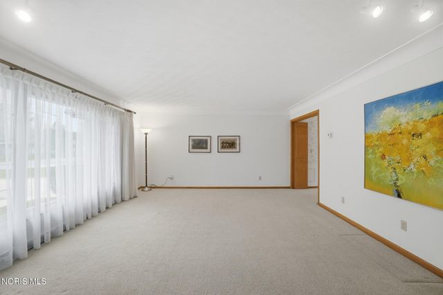 1029 Carol Road, Bowling Green, OH 43402