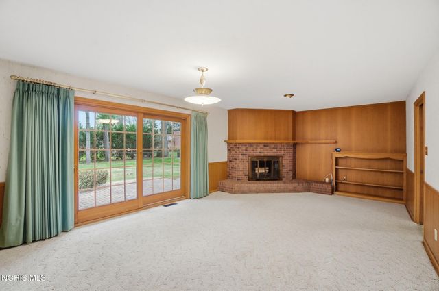 1029 Carol Road, Bowling Green, OH 43402