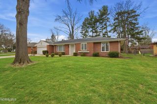 1029 Carol Road, Bowling Green, OH 43402