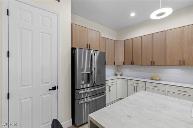 17 Winding Road, Henderson, NV 89052