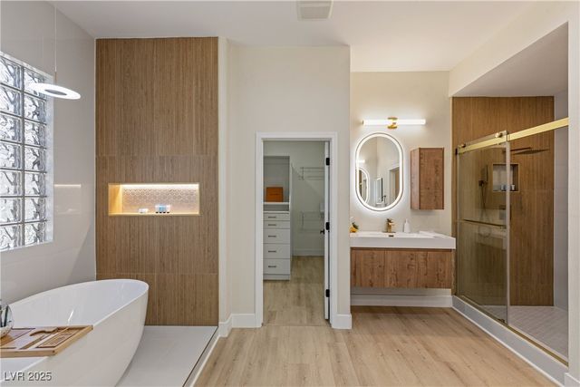 17 Winding Road, Henderson, NV 89052