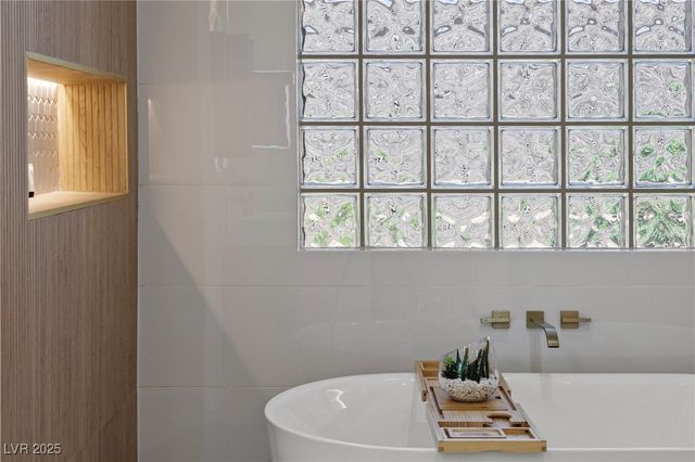 17 Winding Road, Henderson, NV 89052