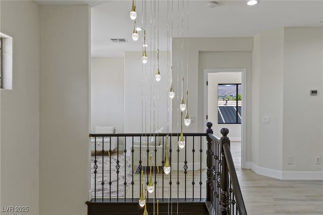 17 Winding Road, Henderson, NV 89052