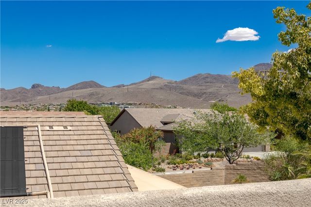 17 Winding Road, Henderson, NV 89052