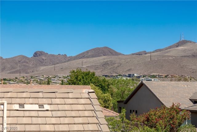 17 Winding Road, Henderson, NV 89052