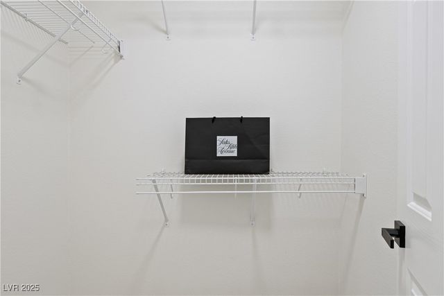 17 Winding Road, Henderson, NV 89052