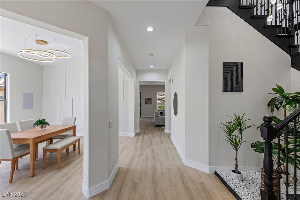 17 Winding Road, Henderson, NV 89052