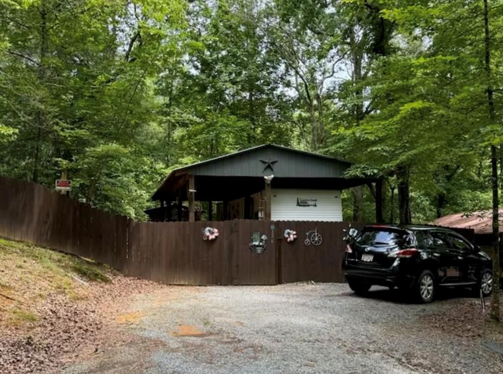 126 25th Street, Ellijay, GA 30540