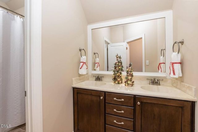 937 Shasta Daisy Drive, Wake Forest, NC 27587