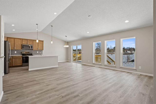 2814 Autumn Woods Drive, Cedar Falls, IA 50613