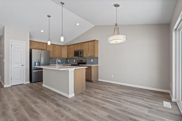 2814 Autumn Woods Drive, Cedar Falls, IA 50613