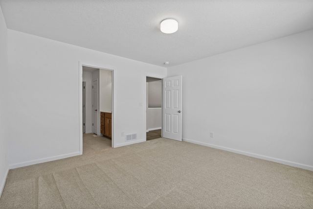 2814 Autumn Woods Drive, Cedar Falls, IA 50613