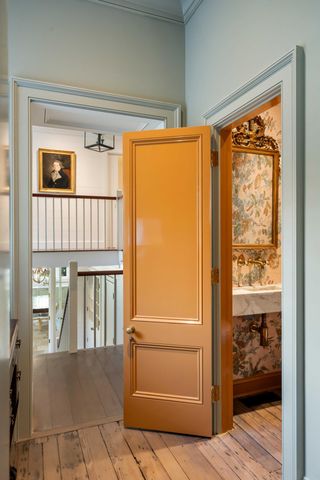 32 Society Street, Charleston, SC 29401