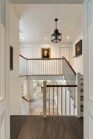 32 Society Street, Charleston, SC 29401