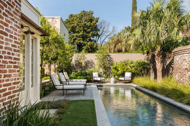 32 Society Street, Charleston, SC 29401