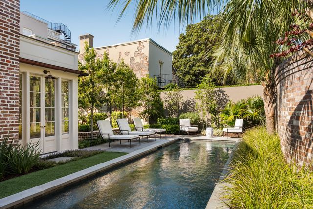 32 Society Street, Charleston, SC 29401