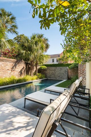 32 Society Street, Charleston, SC 29401