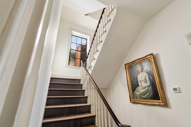 32 Society Street, Charleston, SC 29401