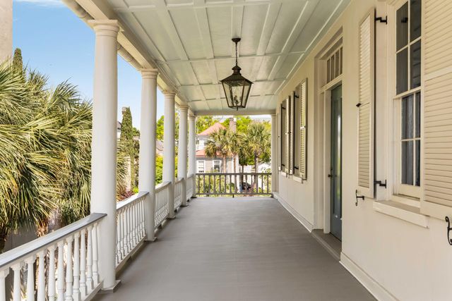 32 Society Street, Charleston, SC 29401