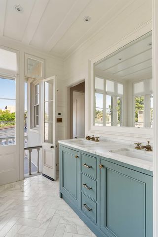 32 Society Street, Charleston, SC 29401