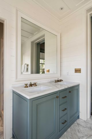 32 Society Street, Charleston, SC 29401