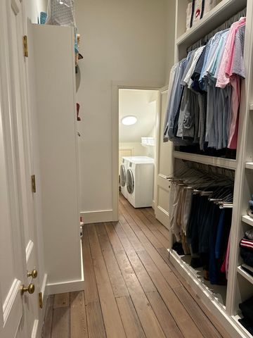 32 Society Street, Charleston, SC 29401