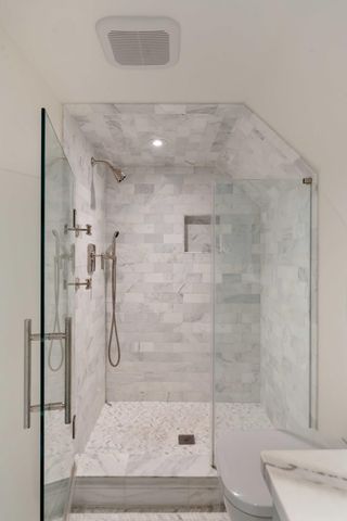 32 Society Street, Charleston, SC 29401