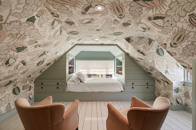 32 Society Street, Charleston, SC 29401