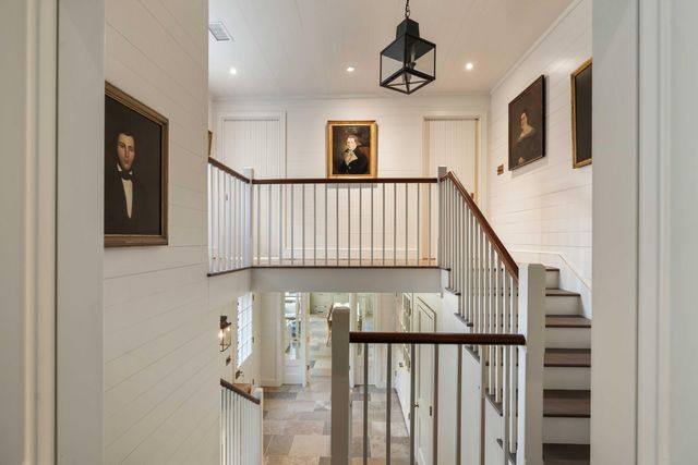 32 Society Street, Charleston, SC 29401