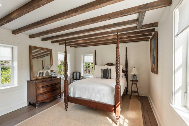 32 Society Street, Charleston, SC 29401