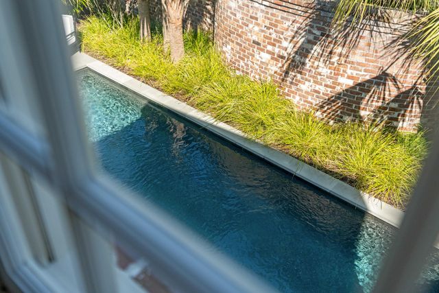 32 Society Street, Charleston, SC 29401