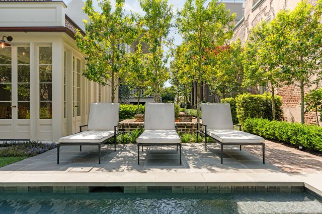 32 Society Street, Charleston, SC 29401