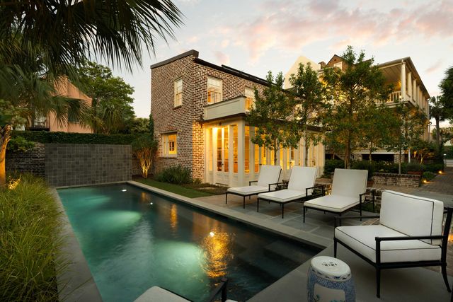 32 Society Street, Charleston, SC 29401